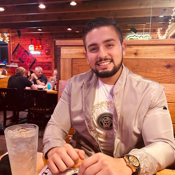 Meet your Posher, Moe - Picture 1 of 1